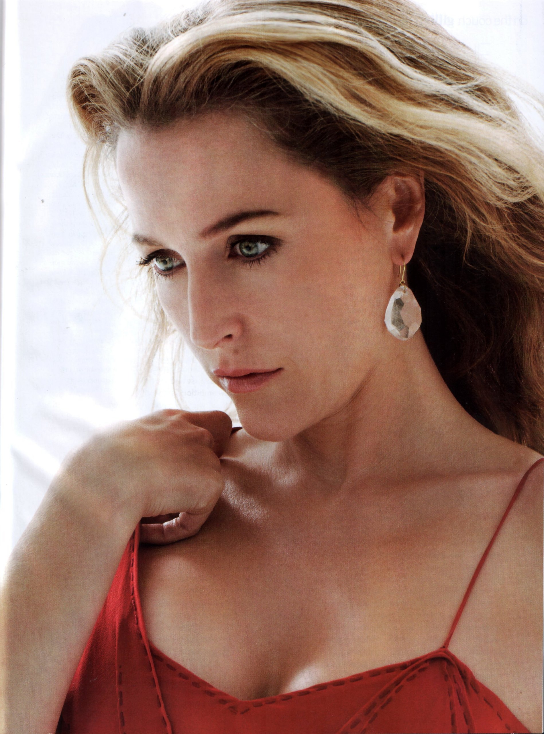 Gillian Anderson 857